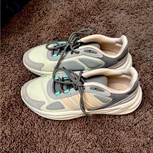 ADIDAS Ozelle runners